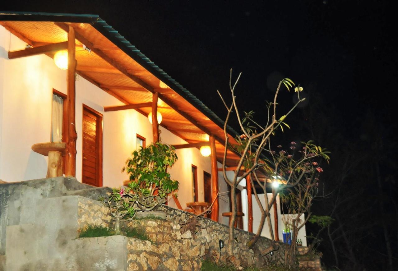 نوسا بينيدا The Juna Cottage المظهر الخارجي الصورة